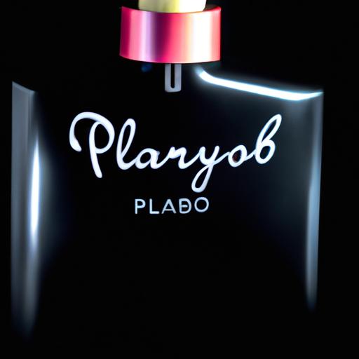 Chai nước hoa Playboy nổi bật trên nền đen